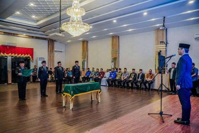rico_waas_lantik_4_pejabat_eselon_ii_di_pemko_medan_ini_nama_lengkapnya