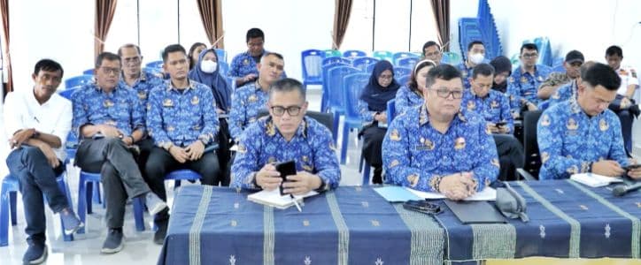 sekda_simalungun_pimpin_rakor_penetapan_10_proyek_strategis_daerah_tahun_2026