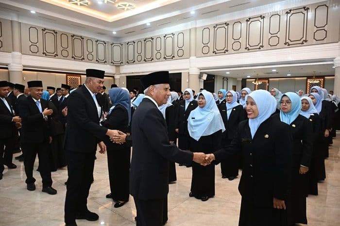 wagub_sumut_surya_lantik_264_pejabat_fungsional_pemprov_sumut