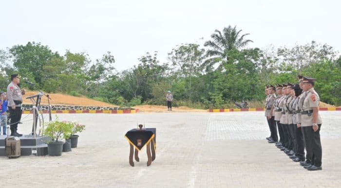 mutasi_sejumlah_pju_di_polres_labusel_akbp_aditya_pejabat_baru_segera_menyesuaikan_diri