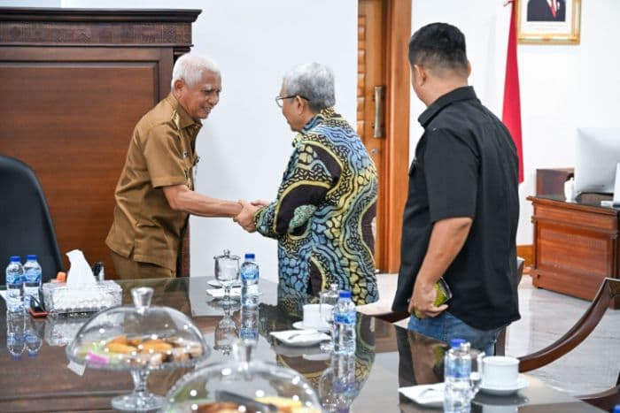 wagub_sumut_tekankan_keterbukaan_informasi_publik_dukung_ikip_2025
