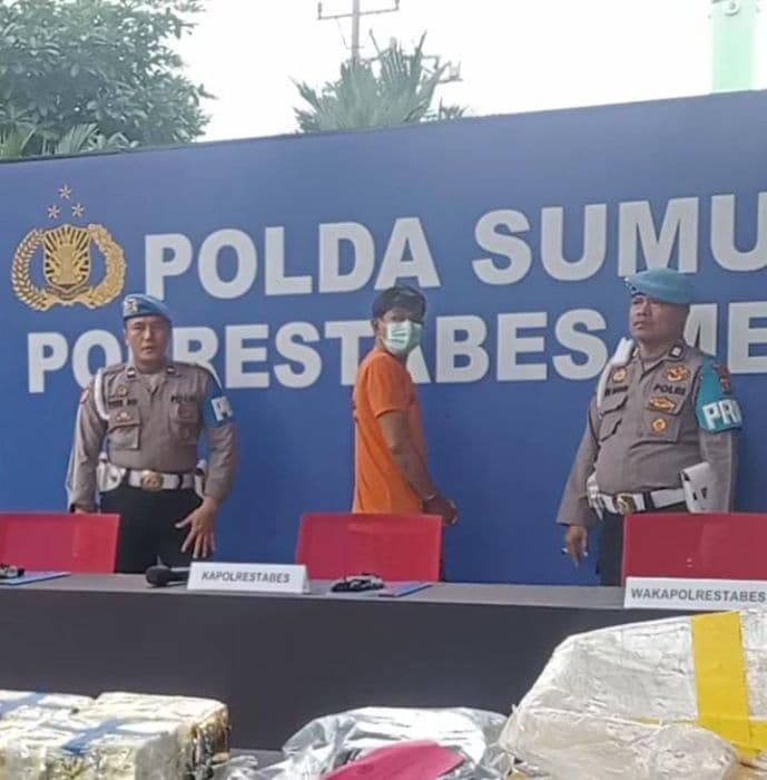 kurir_selundupkan_sabu_dua_kali_di_medan