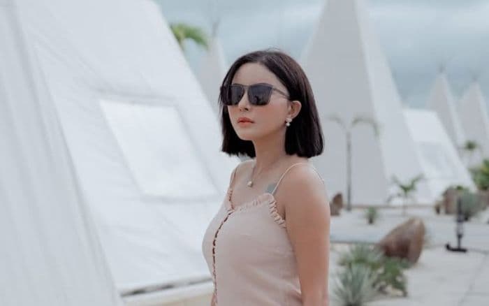 ayu_aulia_ungkap_siapa_sebenarnya_bupati_r