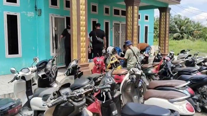 digerebek_polisi_35_pemuda_di_tanjungbalai_diduga_jalankan_penipuan_online_berkedok_undian