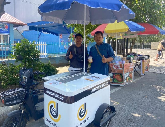 merintis_usaha_kopi_pinggir_jalan_khas_cita_rasa_rumahan_pemuda_ini_rencanakan_kolaborasi