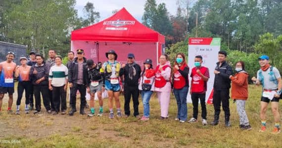 57_pelari_dari_34_negara_taklukkan_lintasan_ekstrem_samosir