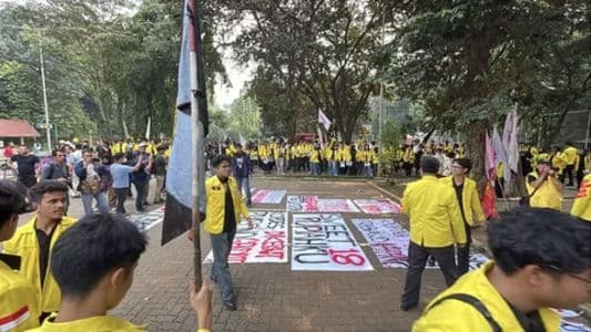 bem_ui_bantah_tuduhan_polisi_soal_surat_pemberitahuan_aksi_di_bundaran_hi