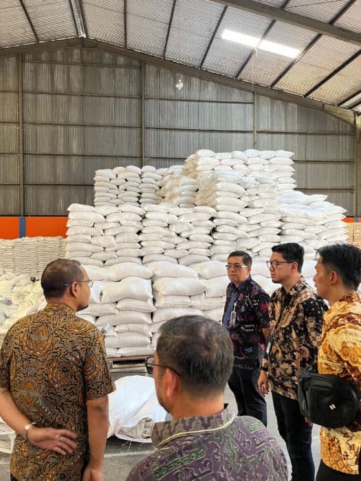 dewan_pengawas_bulog_cek_gudang_di_medan_pastikan_banpang_tuntas_akhir_juni
