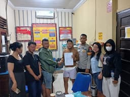 polres_tapteng_mediasi_konflik_rumah_tangga_berujung_penganiayaan_akhirnya_damai