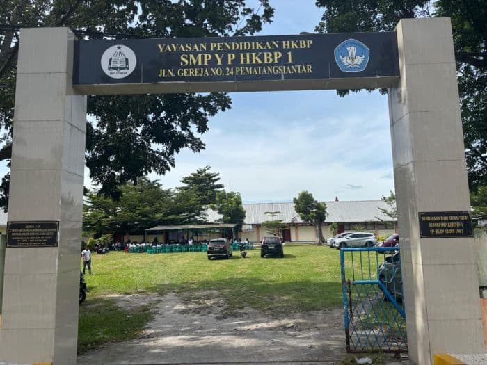 kepsek_smp_yp_hkbp_1_beri_klarifikasi_soal_sekolah_sepi_peminat