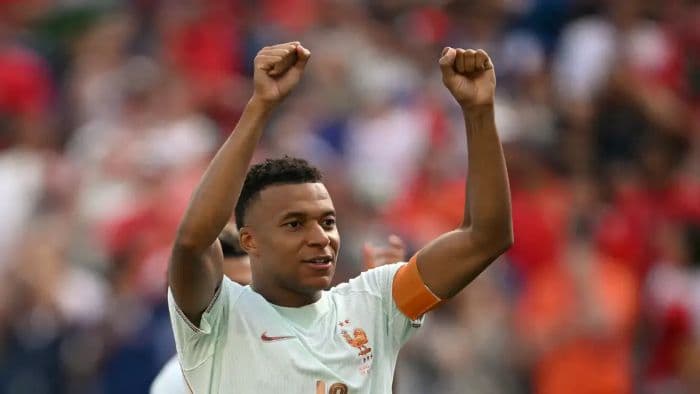 haaland_tersingkir_mbappe_makin_dekat_raih_sepatu_emas