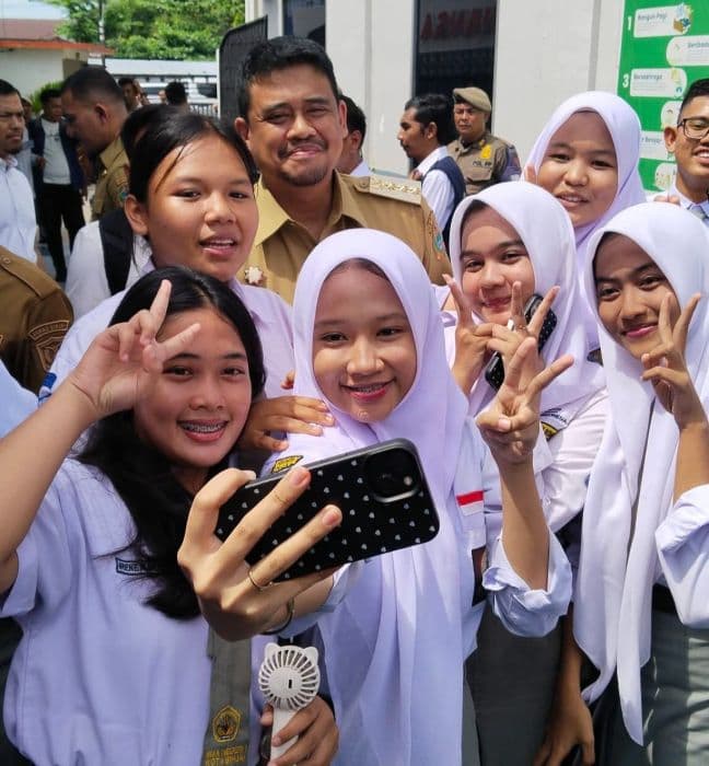 mpls_di_binjai_gubernur_bobby_nasution_ingatkan_guru_adalah_orang_tua_di_sekolah