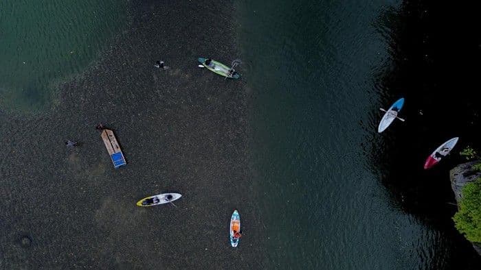 paddle_board_jadi_aktivitas_favorit_di_danau_lhok_gaca_aceh