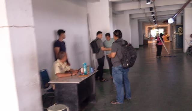 polisi_periksa_4_saksi_dan_cctv_ungkap_pergerakan_asn_bpn_nias_yang_tewas_di_apartemen_skyview