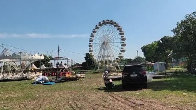 setelah_bianglala_mati_mendadak_pasar_malam_di_laut_dendang_ditutup
