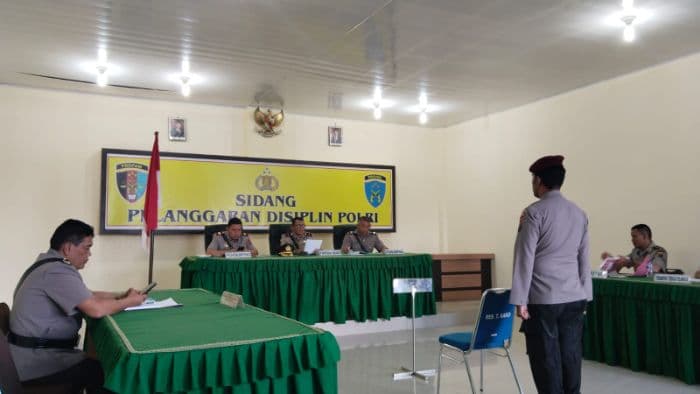 dianggap_tidak_sop_penyidik_polres_tanah_karo_dihukum_teguran_tertulis_hingga_tujuh_hari_patsus