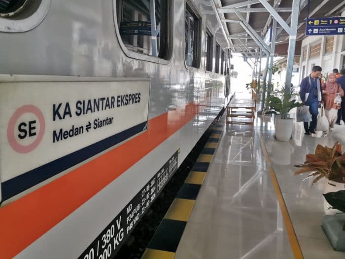 kereta_api_ekonomi_subsidi_siantar_ekspres_masih_jadi_favorit_warga