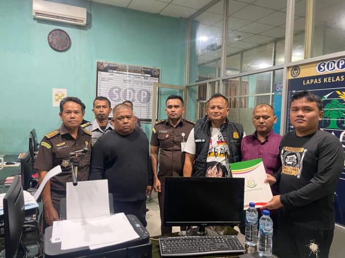 kronologi_penahanan_samsul_tarigan_oleh_kejari_binjai_usai_putusan_ma