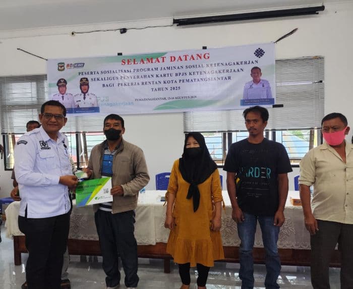 pemko_siantar_salurkan_perlindungan_jaminan_sosial_bagi_425_pekerja_rentan