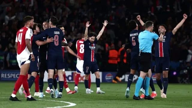 prediksi_psg_vs_tottenham_di_piala_super_uefa_2025_susunan_pemain_headtohead_dan_skor