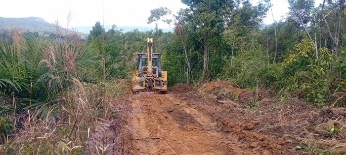 _dinas_putr_toba_laksanakan_buka_jalan_sepanjang_28_km_