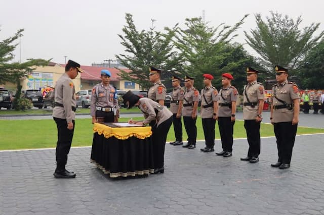 empat_pju_polres_batu_bara_diganti_kapolres_tingkatkan_pelayanan_masyarakat