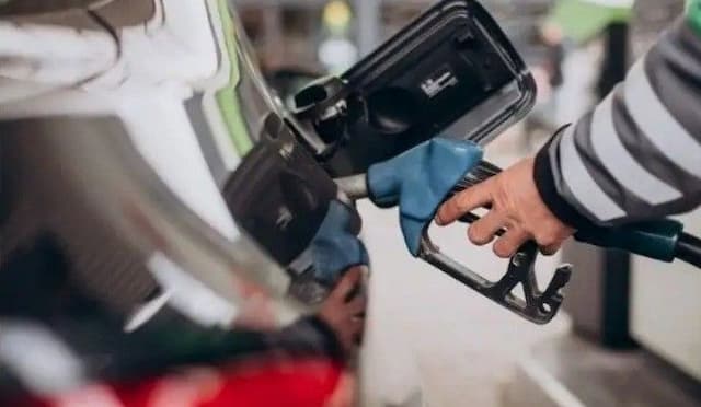 pembelian_pertalite_bakal_dibatasi_untuk_desil_910_ini_kriterianya