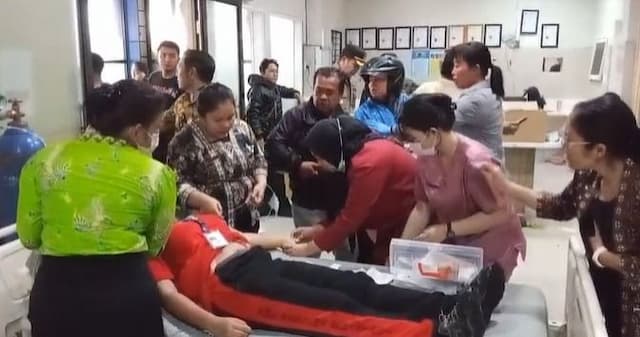ratusan_siswa_sma_di_berastagi_diduga_keracunan_usai_konsumsi_mbg