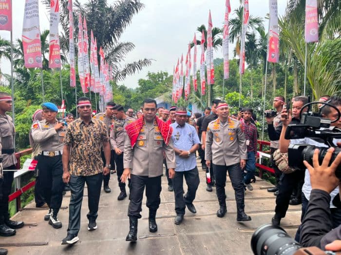 sabut_hut_ke81_ri_polda_sumut_bangun_75_jembatan_untuk_masyarakat