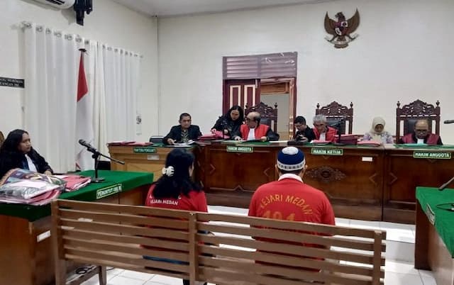 tuntutan_kasus_investasi_fiktif_wood_pellet_rp12_miliar_ditunda_6_kali_jpu_minta_maaf