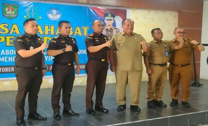 kajari_asahan_luncurkan_program_jaksa_sahabat_pendidik_guru_diajak_tak_takut_berkonsultasi