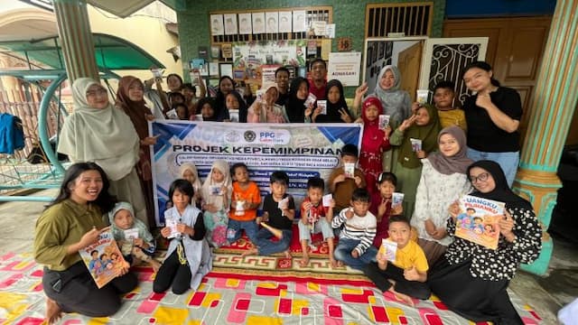 mahasiswa_ppg_umsu_ajarkan_literasi_keuangan_kepada_anak_lewat_permainan_edukatif_