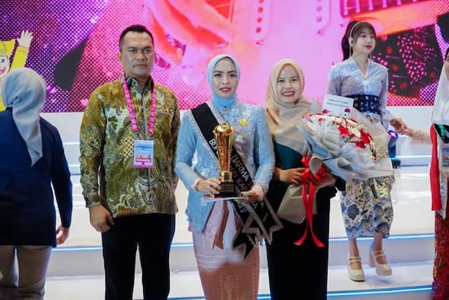 bunda_paud_labuhanbatu_raih_penghargaan_widya_dharma_pratama_di_tingkat_nasional_2025