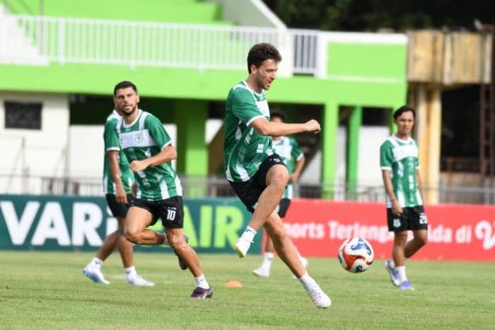 kas_hartadi_kembali_pimpin_psms_medan_hadapi_persekat_tegal