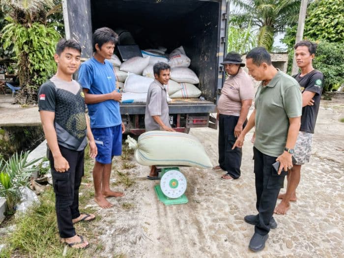 polres_batu_bara_jual_1945_ton_jagung_ke_bulog_dan_siapkan_1274_hektare_lahan_untuk_ketahanan_pangan
