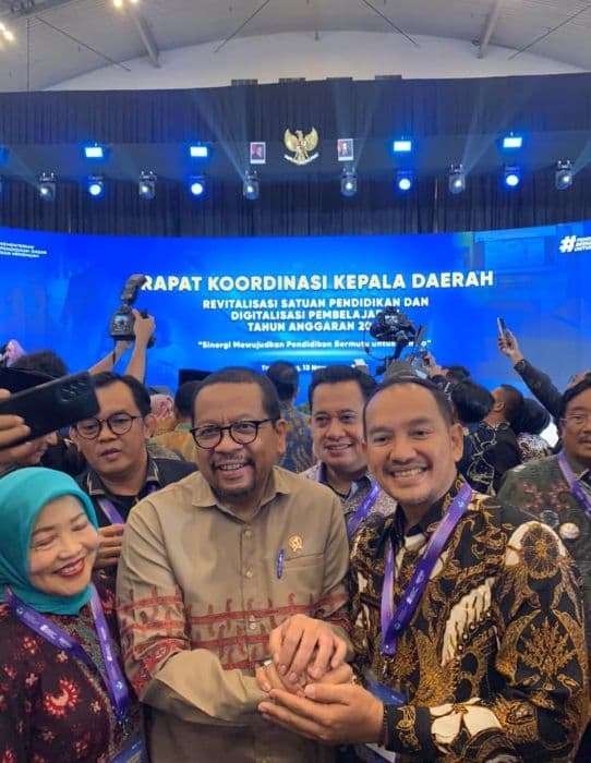 wali_kota_tebing_tinggi_hadiri_rakor_revitalisasi_pendidikan_dan_digitalisasi_pembelajaran_2026
