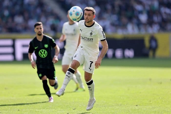 borussia_mnchengladbach_kalah_13_dari_wolfsburg_di_pekan_ke14_bundesliga