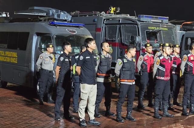 polda_sumut_kerahkan_43_mobil_starlink_untuk_bantu_masyarakat_terdampak_bencana