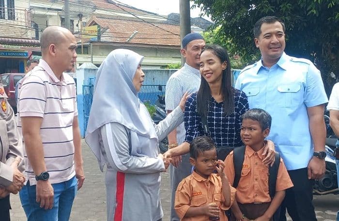 penasehat_hukum_tidak_tahu_kliennya_salaman_dengan_oknum_guru_yang_dilaporkan