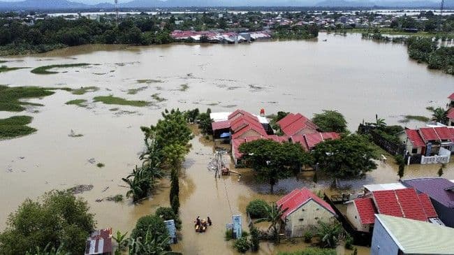 banjir_dan_angin_kencang_terjang_empat_kabupaten_di_ntb