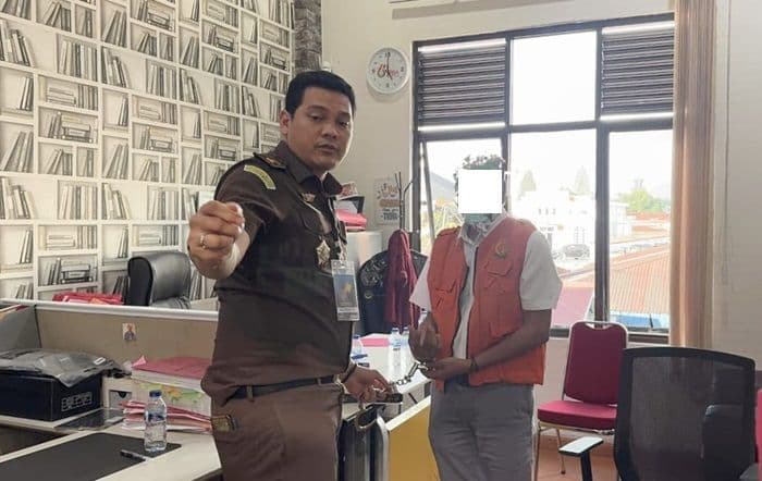 eks_kepala_bphl_sumut_jadi_tersangka_korupsi_kayu_siosar_negara_rugi_rp41_miliar