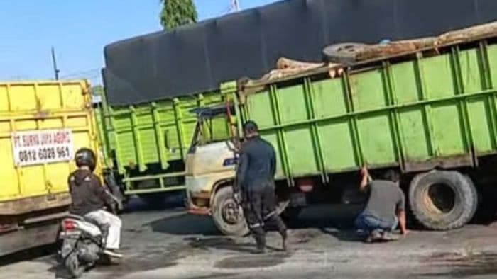 empat_truk_alami_tabrakan_beruntun_di_jalinsum_lubuk_pakam