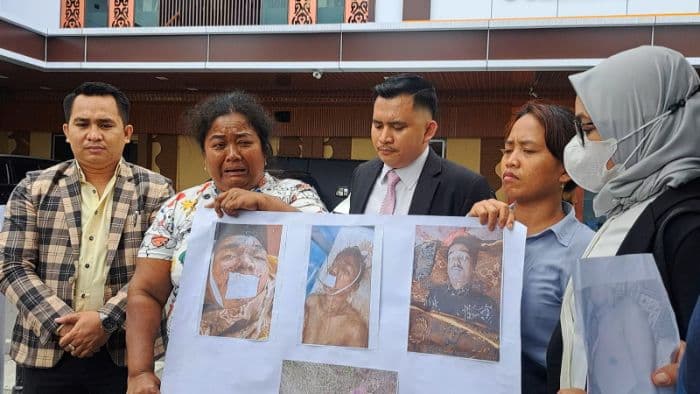 keluarga_korban_pembunuhan_di_pancur_batu_mengaku_diteror_anak_korban_terus_cari_ayahnya