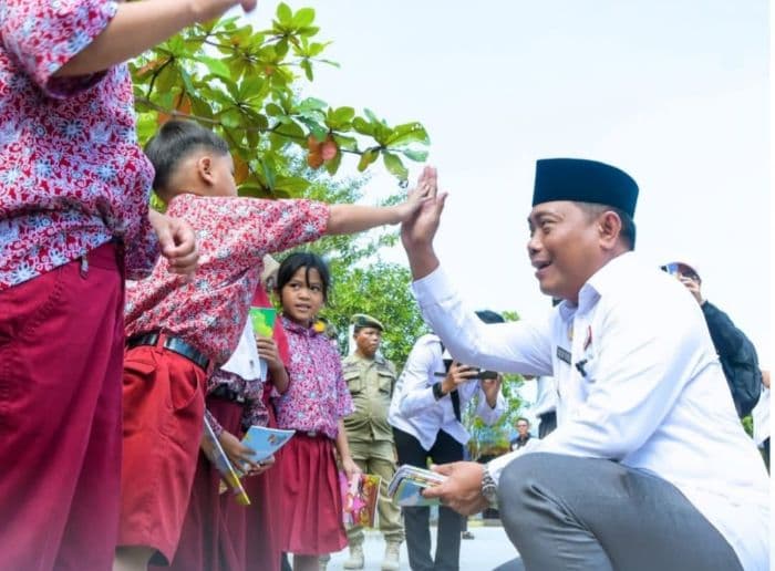 kepsek_sd_negeri_105356_apresiasi_pemkab_deli_serdang_atas_rehabilitasi_toilet_sekolah