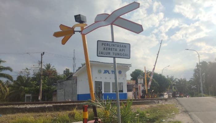 palang_perlintasan_kereta_api_sudah_ada_tapi_tak_beroperasi_hingga_makan_korban_ini_kata_dishub_asahan
