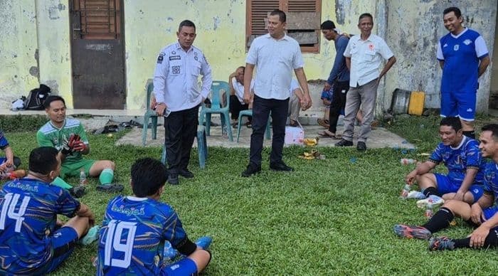 pemko_binjai_wajibkan_asn_pria_ikut_sepak_bola_tingkatkan_kebugaran_dan_disiplin