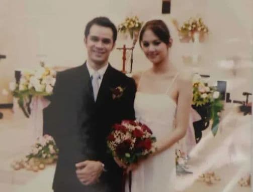 terungkap_fotofoto_pernikahan_roby_tremonti_dengan_aurelie_moeremans