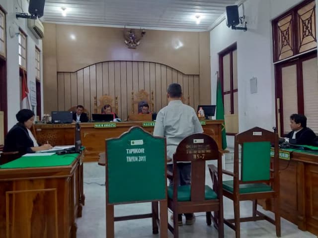 pt_medan_perberat_hukuman_mantan_dirkeu_rsup_ham_jadi_2_tahun_penjara