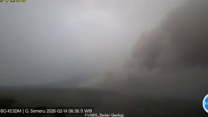 gunung_semeru_kembali_erupsi_awan_panas_meluncur_hingga_6_kilometer