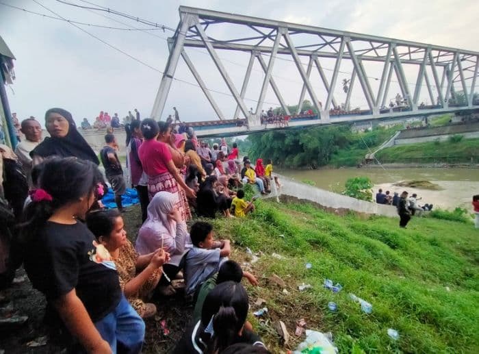 pelajar_smp_hanyut_di_sungai_sei_silau_asahan